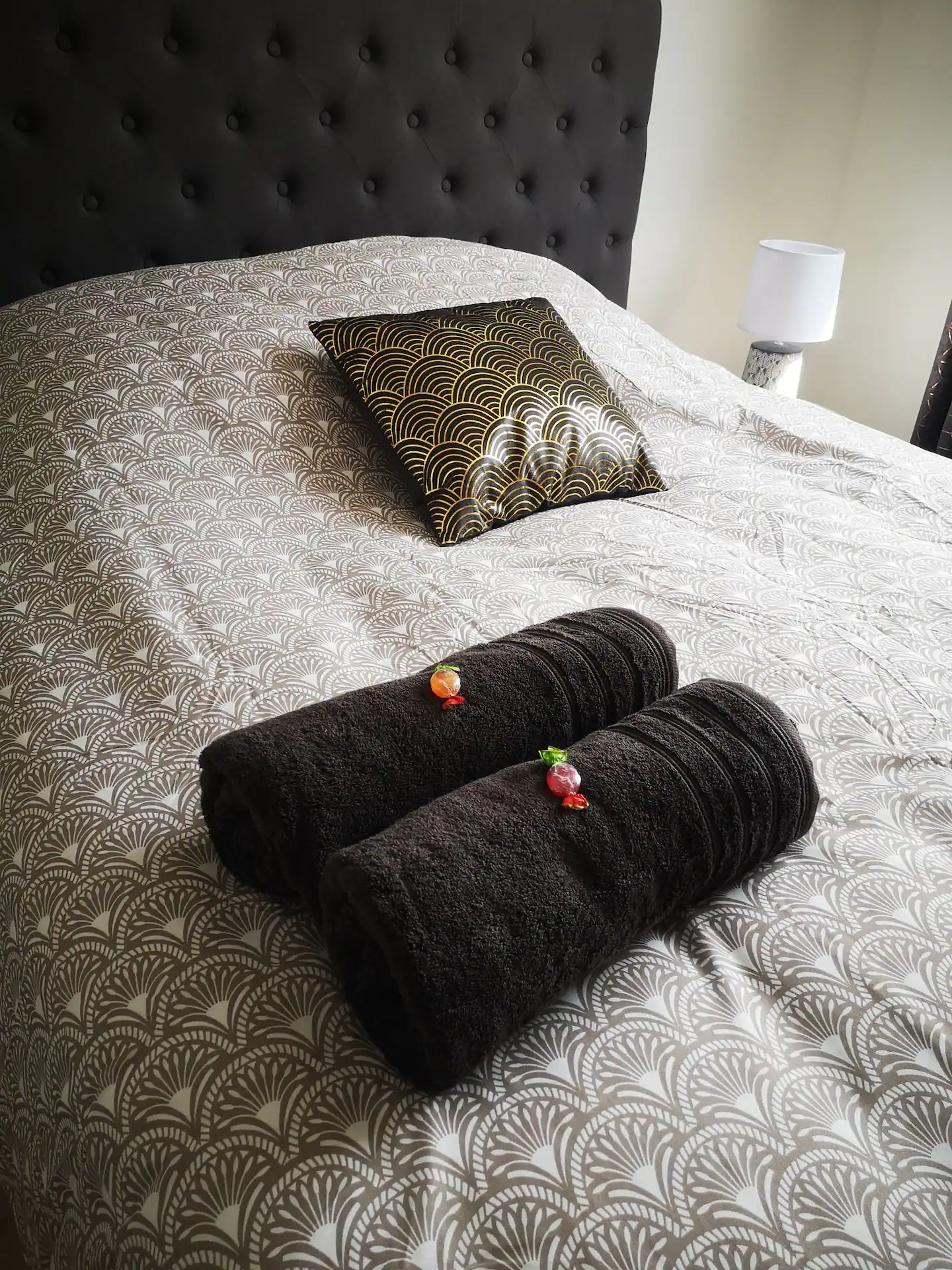 66fc6a74-3be5-41b4-8df6-8029c33e9b2a