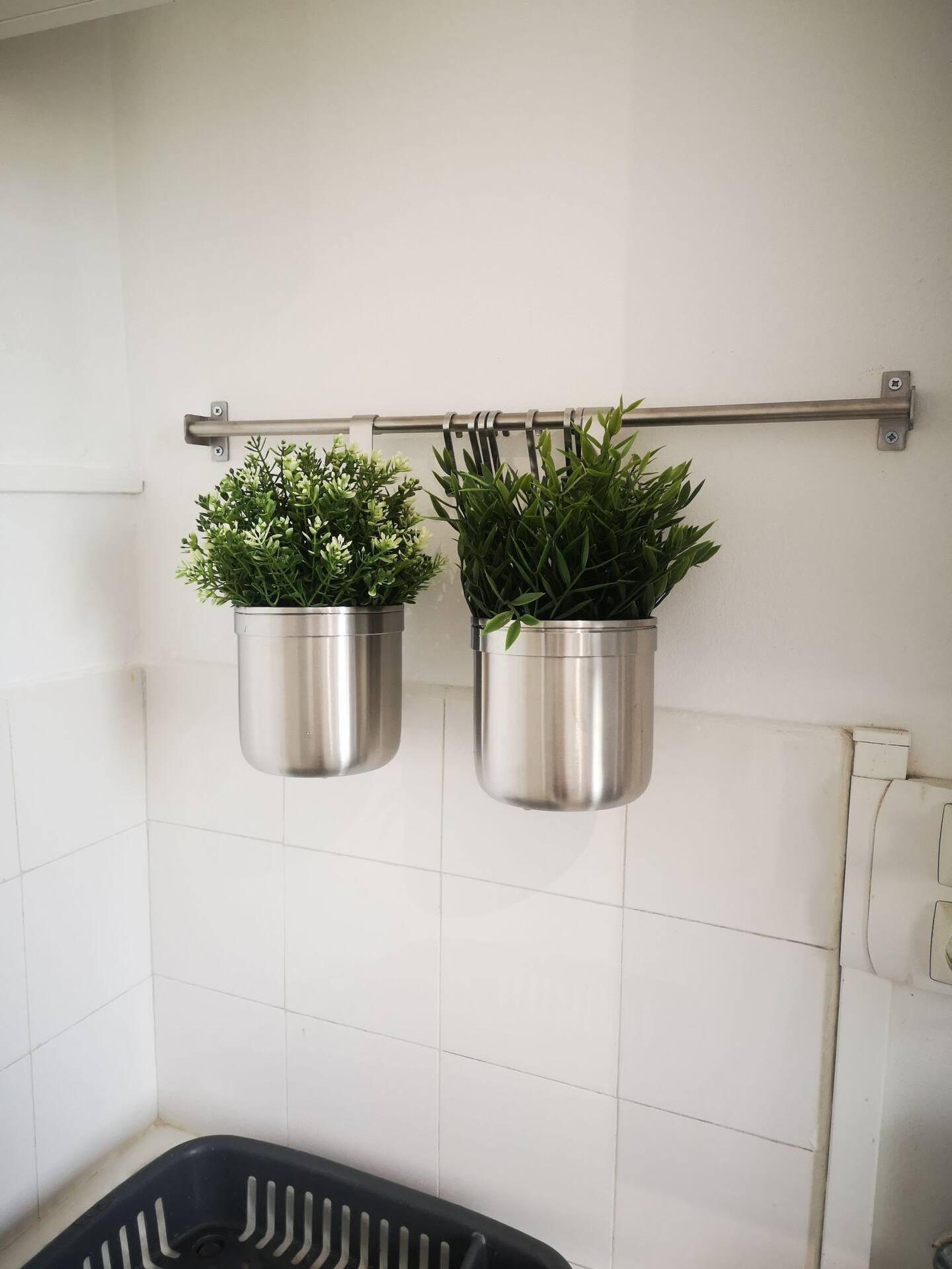 b88dabba-7dd8-4e08-8e5b-43afacb28984