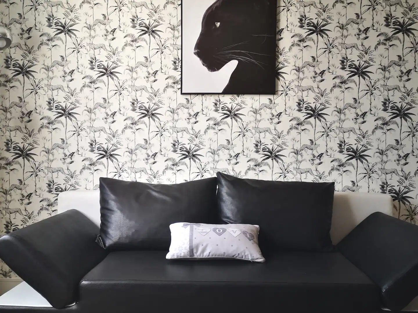 dd8bb096-d5c2-4793-8019-6a91f7560819