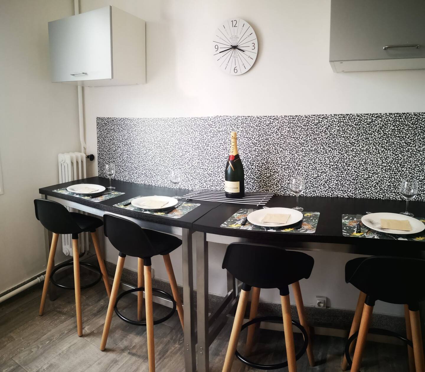 e73ebf10-b2bc-4a60-b394-652414020c56