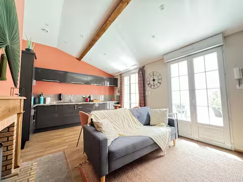 799a3f95-28c2-4fdb-a0c7-e81cd1cde605